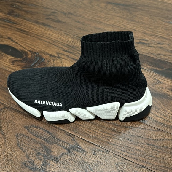 Authentic 2.0 RECYCLED KNIT SNEAKER WITH BICOLOR SOLE IN BLACK/WHITE - Picture 7 of 10